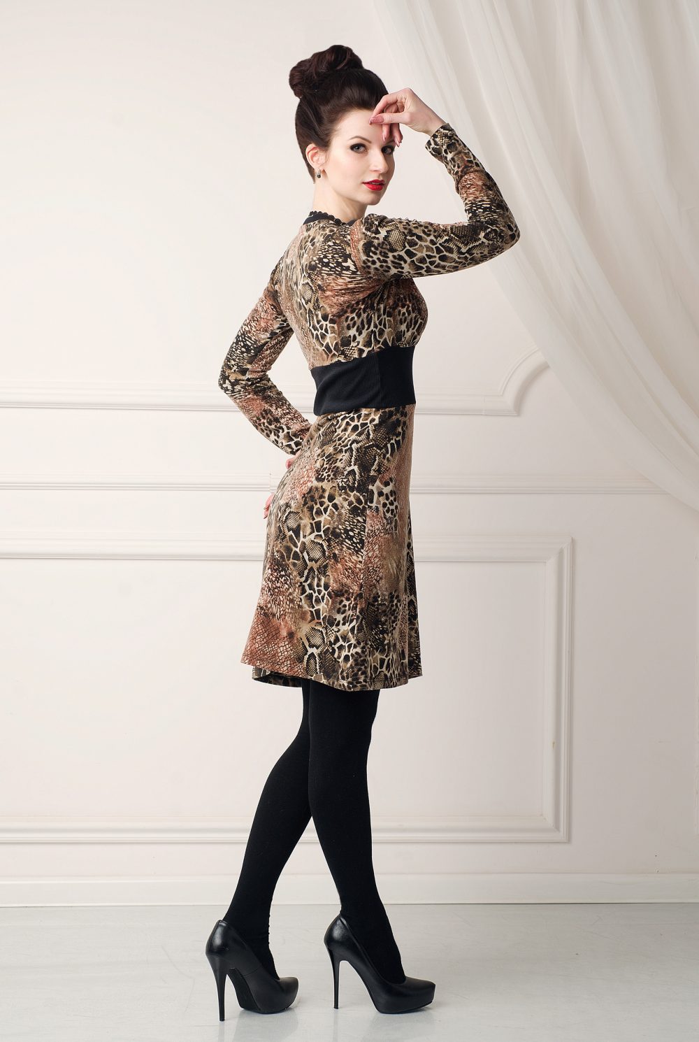Трикотажное леопардовое платье «Хищные коготки» от дизайнера Любовь Джбааи 4